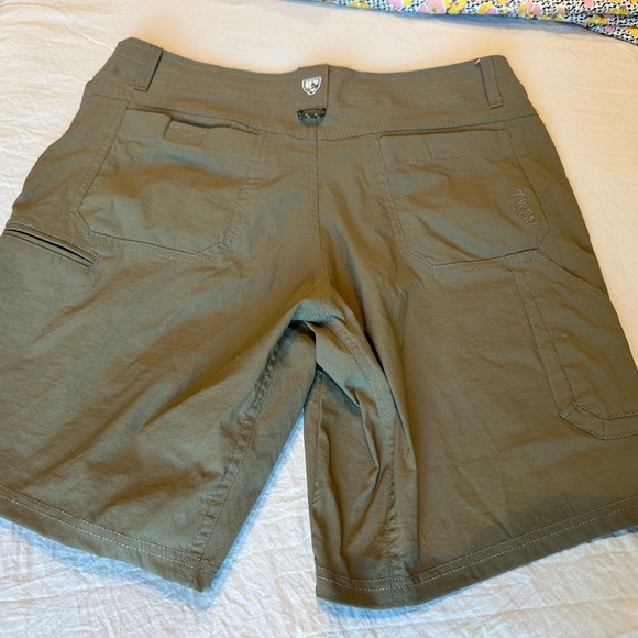 Kuhl NWT Men Size 34 Green Renegade 9 Inch Short Performance Outdoor Camp Hike - Picture 2 of 13